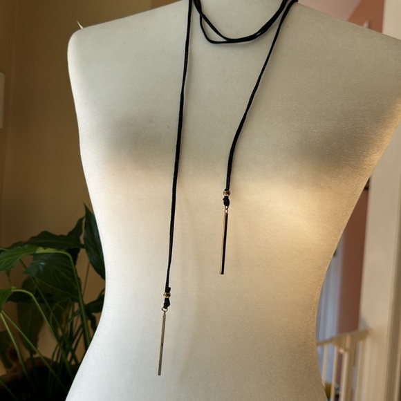 68” Leather cord necklace with 2 gold bars - Picture 4 of 4